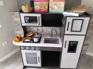 Cocinita de madera infantil