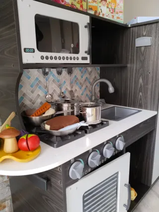 Cocinita de madera infantil