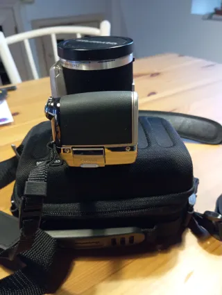 Cámara Olympus SP-810UZ 14MP