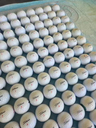 143 BOLAS DE GOLF TITLEIST