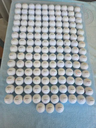 143 BOLAS DE GOLF TITLEIST