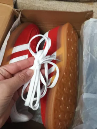 Zapatillas Adidas Gazelle Rojas Talla 41 Nuevas