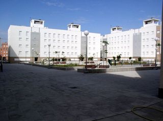 Piso en alquiler en El Cano - Los Bermejales en Sevilla