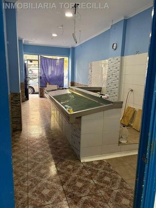 Local comercial en alquiler en Hospital en Valladolid