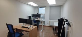 Oficina en alquiler en La Buhaira en Sevilla