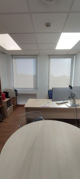 Oficina en alquiler en La Buhaira en Sevilla