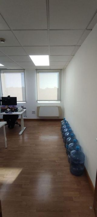 Oficina en alquiler en La Buhaira en Sevilla