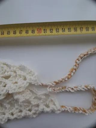 Toquilla tejida para bebé niña