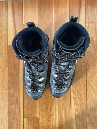 Botas Montaña Asolo 41 1/3 Goretex y Vibram