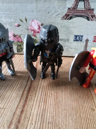 Figuras Playmobil Caballeros.