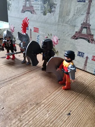 Figuras Playmobil Caballeros.