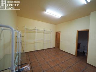 Local comercial en venta en Tomelloso