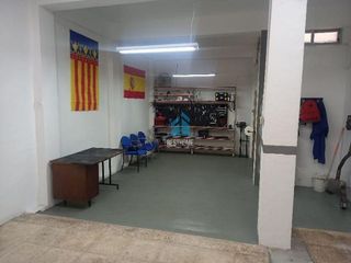 Local comercial en venta en Benetússer
