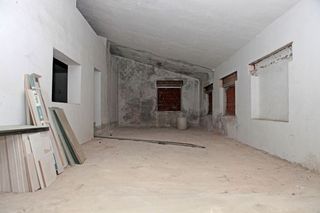 Local comercial en venta en Valdenoja - La Pereda en Santander