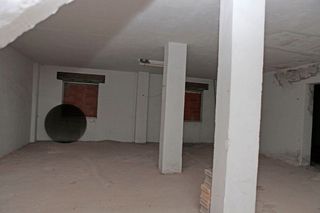 Local comercial en venta en Valdenoja - La Pereda en Santander