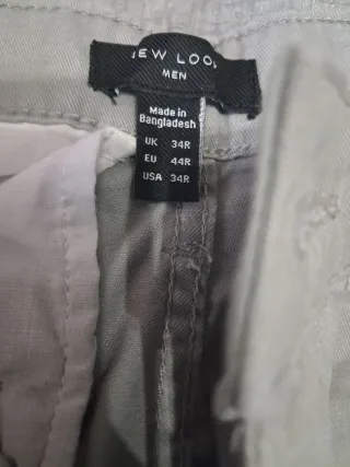 Pantalones cargo grises