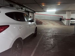 Garaje en venta en Centre en Cornellà de Llobregat