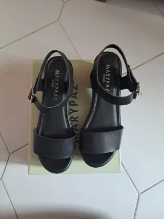 Sandalias plataforma Marypaz negras