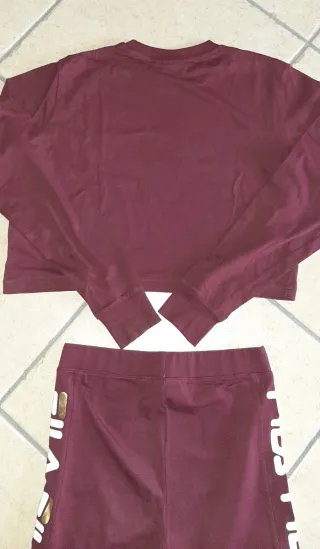 Completo Fila donna bordeaux e oro