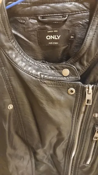 Chaqueta de piel ONLY negra