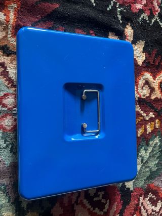 Caja Fuerte Metálica Azul con Llave