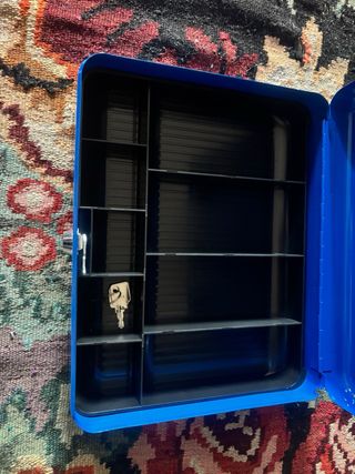 Caja Fuerte Metálica Azul con Llave