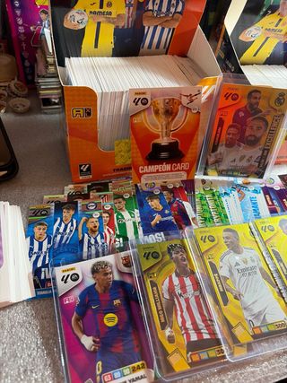 Cromos Adrenalyn LaLiga 2025-2026