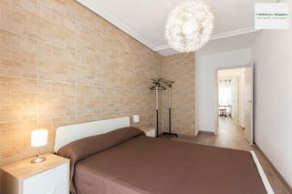 Piso en alquiler en Carolinas Altas en Alicante