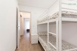 Piso en alquiler en Carolinas Altas en Alicante