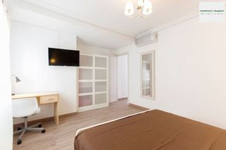 Piso en alquiler en Carolinas Altas en Alicante