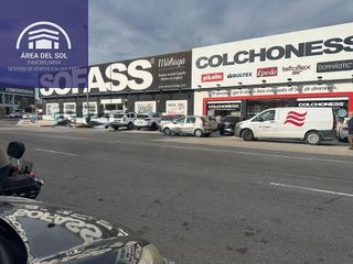 Local comercial en alquiler en Polígonos - Recinto Ferial Cortijo de Torres en Málaga