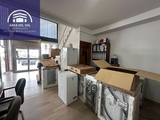 Local comercial en alquiler en Polígonos - Recinto Ferial Cortijo de Torres en Málaga