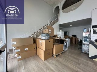 Local comercial en alquiler en Polígonos - Recinto Ferial Cortijo de Torres en Málaga