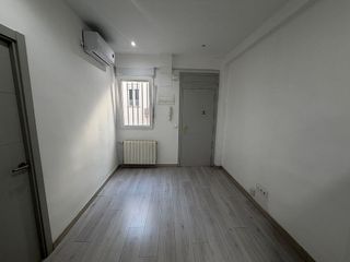 Piso en alquiler en Pacífico en Madrid