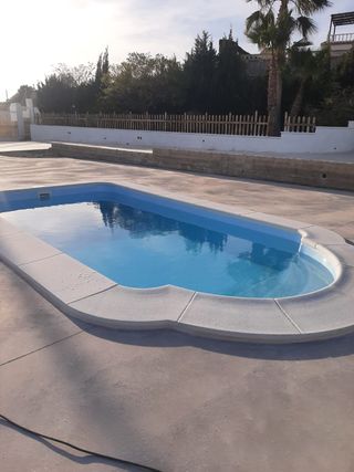Piscina de poliéster 6x3 ROMANA