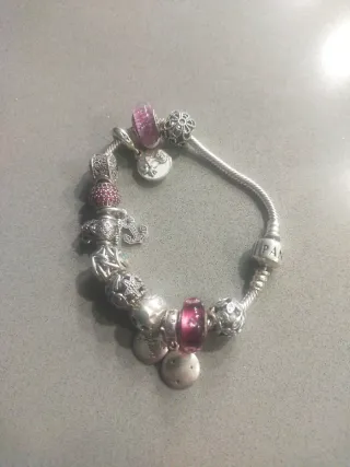Pulsera Pandora con Abalorios