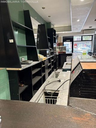 Local comercial en alquiler en Hospital en Valladolid