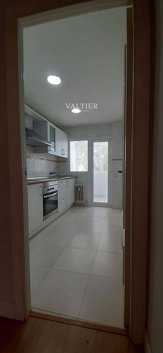 Piso en alquiler en Nueva España en Madrid