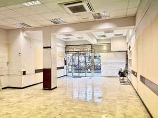 Local comercial en alquiler en San Pedro de Deusto-La Ribera en Bilbao