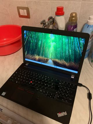 Lenovo Thinkpad E560 Intel core i76500 ssd