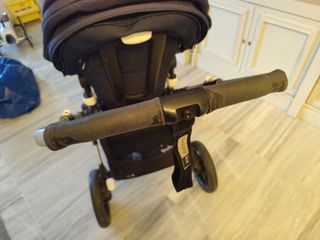 Carro Bugaboo Fox con capazo y silla de paseo.