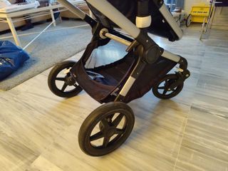 Carro Bugaboo Fox con capazo y silla de paseo.