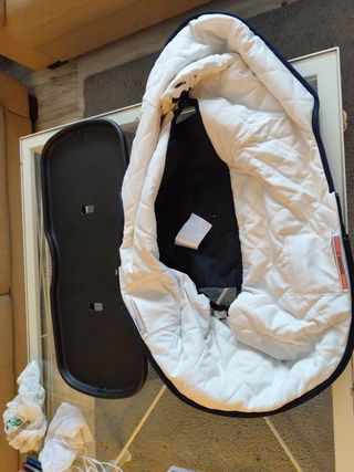 Carro Bugaboo Fox con capazo y silla de paseo.