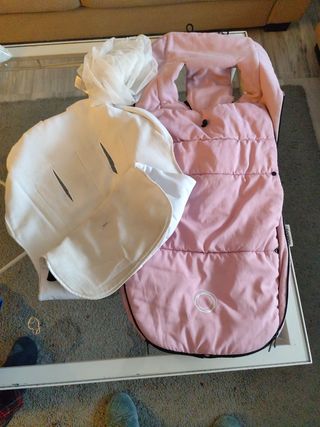 Carro Bugaboo Fox con capazo y silla de paseo.