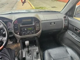 Mitsubishi Montero 2001