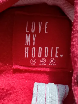 Sudadera con capucha roja