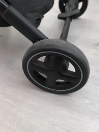 Carro de paseo Maxi-Cosi plegable negro