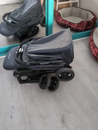 Carro de paseo Maxi-Cosi plegable negro