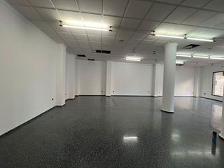 Local comercial en venta en Elda