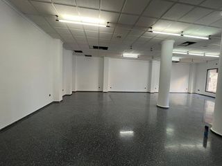 Local comercial en venta en Elda